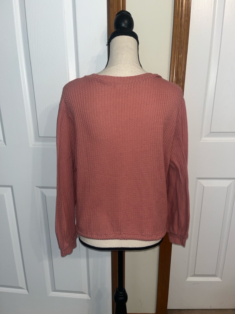 Full Circle Pink Pullover - Picture 5 of 7